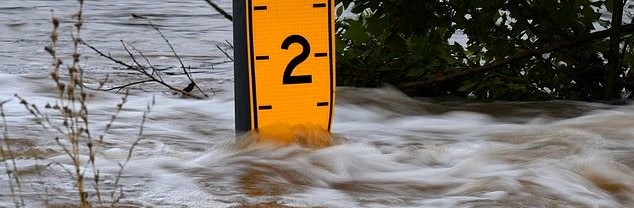 Óveður á Spáni og Portúgal og flóð „valda óvenjulegum jarðskjálftum“