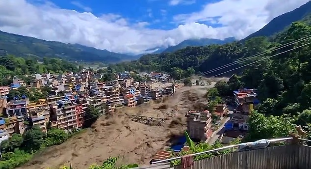Aurflóð í Nepal og Kína 5 | ein jörð.org aurflóð í nepal og kína