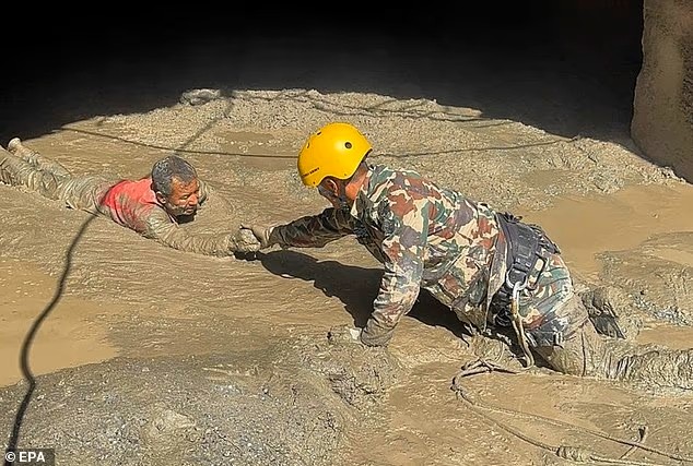 jökull skyndiflóð í nepal